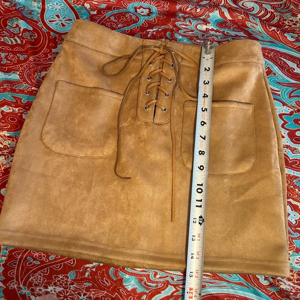 Boho Faux Suede Lace‑Up Mini Skirt Tan – Western Festival Hippie – Size M NWOT - Picture 8 of 8